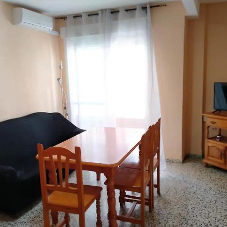 Apartamento 3 Dormitorios Frente A Hospital De Traumatologia Granada Exterior foto