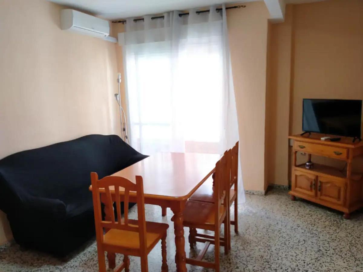 Apartamento 3 Dormitorios Frente A Hospital De Traumatologia Granada Exterior foto